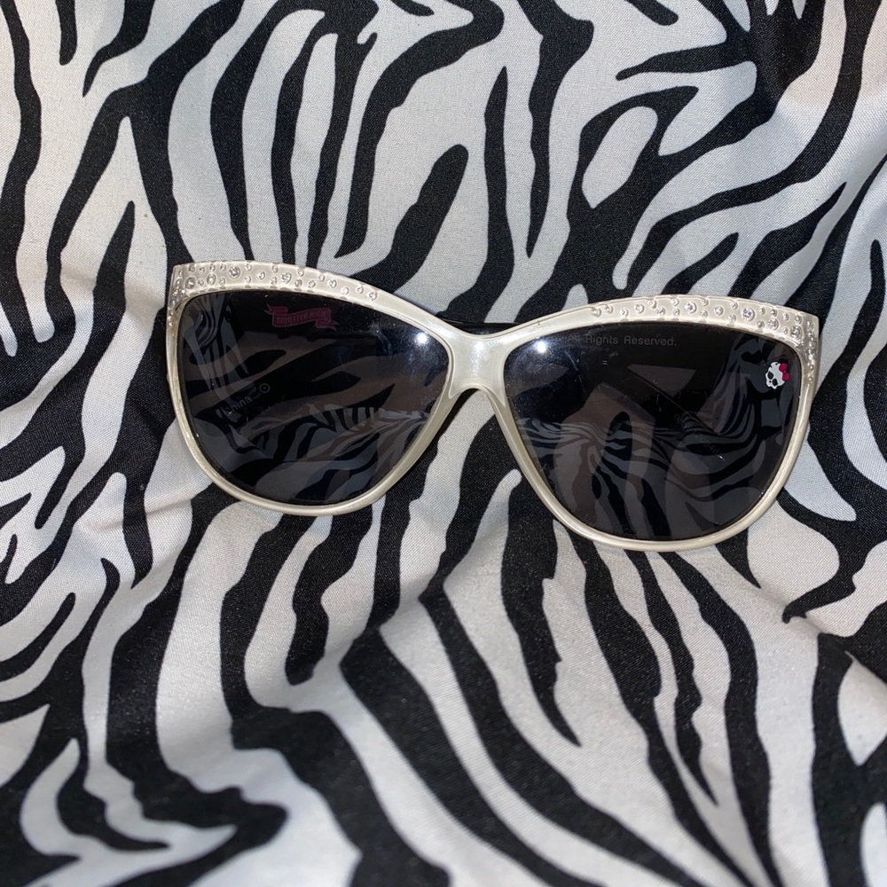 Monster high sunglasses